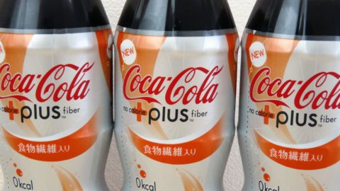 Debutta la Coca-Cola Plus: niente zuccheri e brucia i grassi
