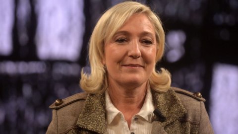 Le Pen indagata per assistenti Ue