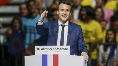 France, Macron wins the first round (23,86%) and goes to the ballot with Le Pen (21,43%)