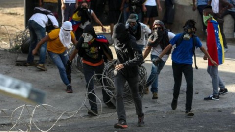 Venezuela, ancora violenze: 26 vittime