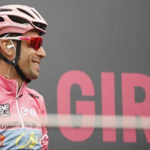 Giro d'Italia la start: duel Nibali-Quintana, dar apare dopajul