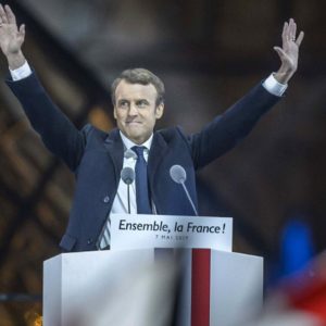 Franța, Macron câștigă și Europa câștigă: el este noul președinte al Republicii