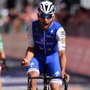 Giro, étape et maillot rose pour Gaviria