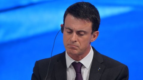 Macron dice no a Valls: “Non lo candidiamo”