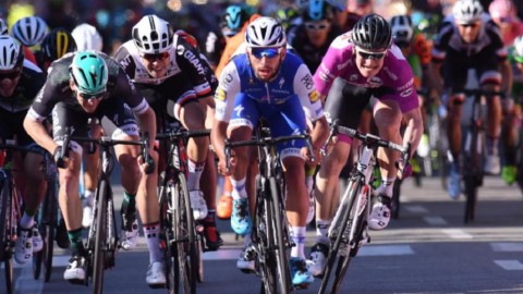 Giro：Gaviria 安可，Jungels 粉红色