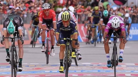 Giro, Ewan wins in Alberobello. Sunday the Maiella