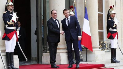 France: Macron at the Elysée, the premier on Monday