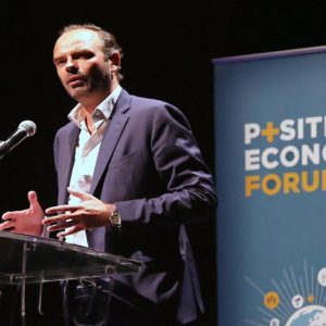 Franța: Macron îl numește pe Edouard Philippe ca nou premier și zboară la Berlin