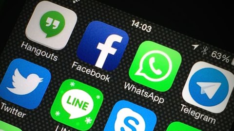 Facebook，欧盟对 WhatsApp 的刺痛