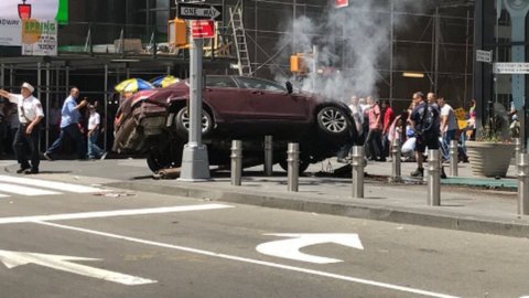 New York, auto su folla: “Non è terrorismo”