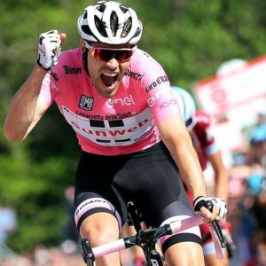 Giro: Dumoulin super, male Quintana e Nibali