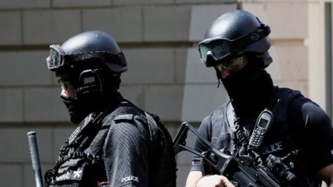 Strage Manchester, raid e arresti (VIDEO)