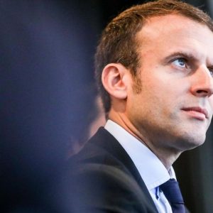 Fransa, Macron kendisini eleştiriyor: "Asgari ücreti artıracağız"