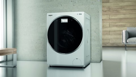 После GE китайцы из Midea хотят Whirlpool