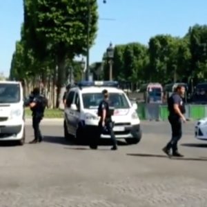 France : attentat des Champs-Elysées