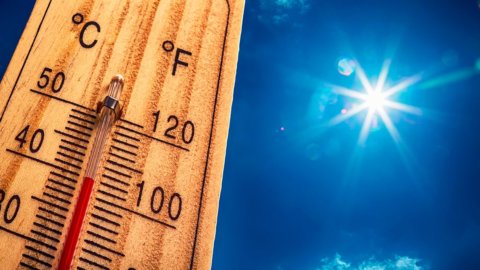 Meteo: caldo record, allarme siccità