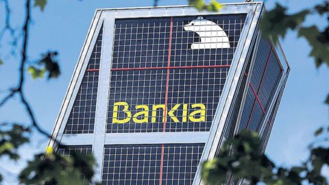 Bankia: shopping worth 825 million in Spain