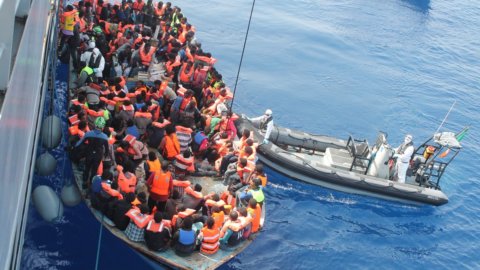Migranti dalla Libia: 10mila arrivi in 4 giorni