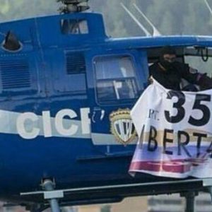 Venezuela ve helikopter Yüksek Mahkeme'ye saldırdı