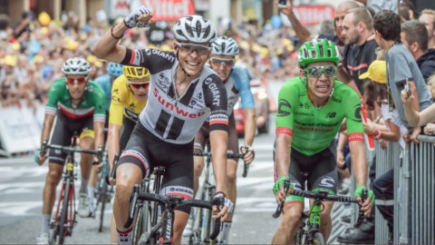 Tour de France: Uran ok, perselisihan Froome-Aru