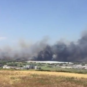 Incendi: evacuata Fca a Termoli (Video)