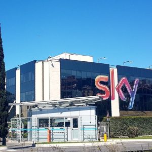 Sky crește prețurile: crește cu tarifele de 28 de zile