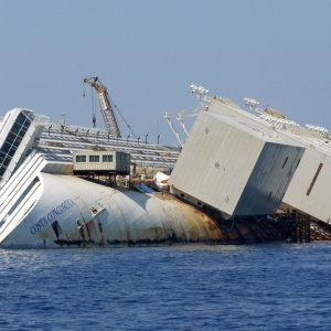 Micoperi in der Schwebe: Er brachte Concordia zurück an die Oberfläche, jetzt riskiert er Crack