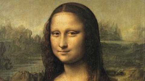 Mona Lisa aka "La Gioconda", what is she hiding behind her smile