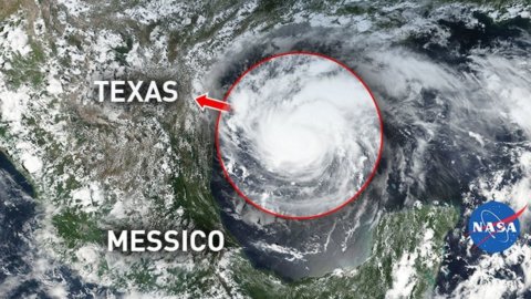 Uragano Harvey, benzina alle stelle