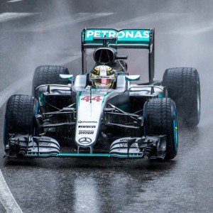 GP Monza: Hamilton in pole, Vettel sesto