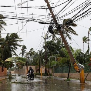 Puerto Riko: bendungan runtuh, peringatan banjir