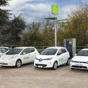 Coches eléctricos, del 30 de octubre columnas Enel en la ruta Roma-Milán