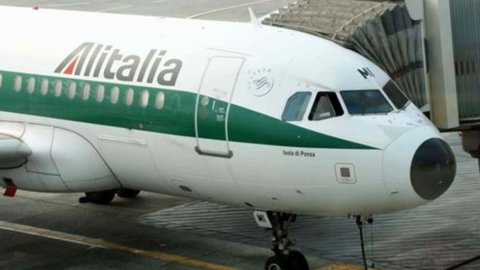 Alitalia: Atlantia vai para a pista, mas o nó Autostrade permanece