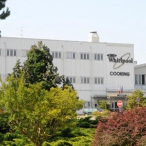 Whirlpool Napoli: vendita slitta, ai sindacati non basta